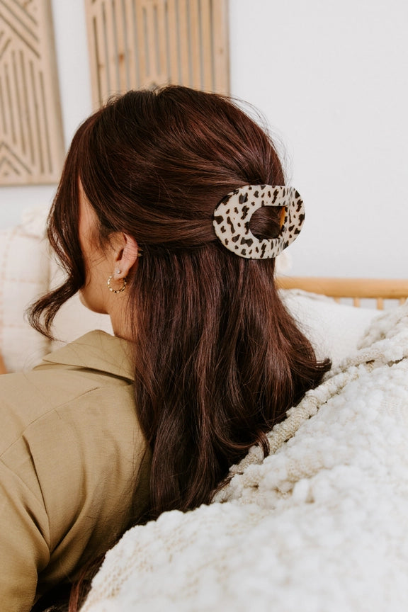 Medium Round Flat Hair Clip